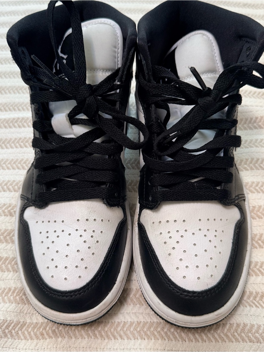 Nike Kids Black and White Mid-Top Sneakers - Picture 4 of 9